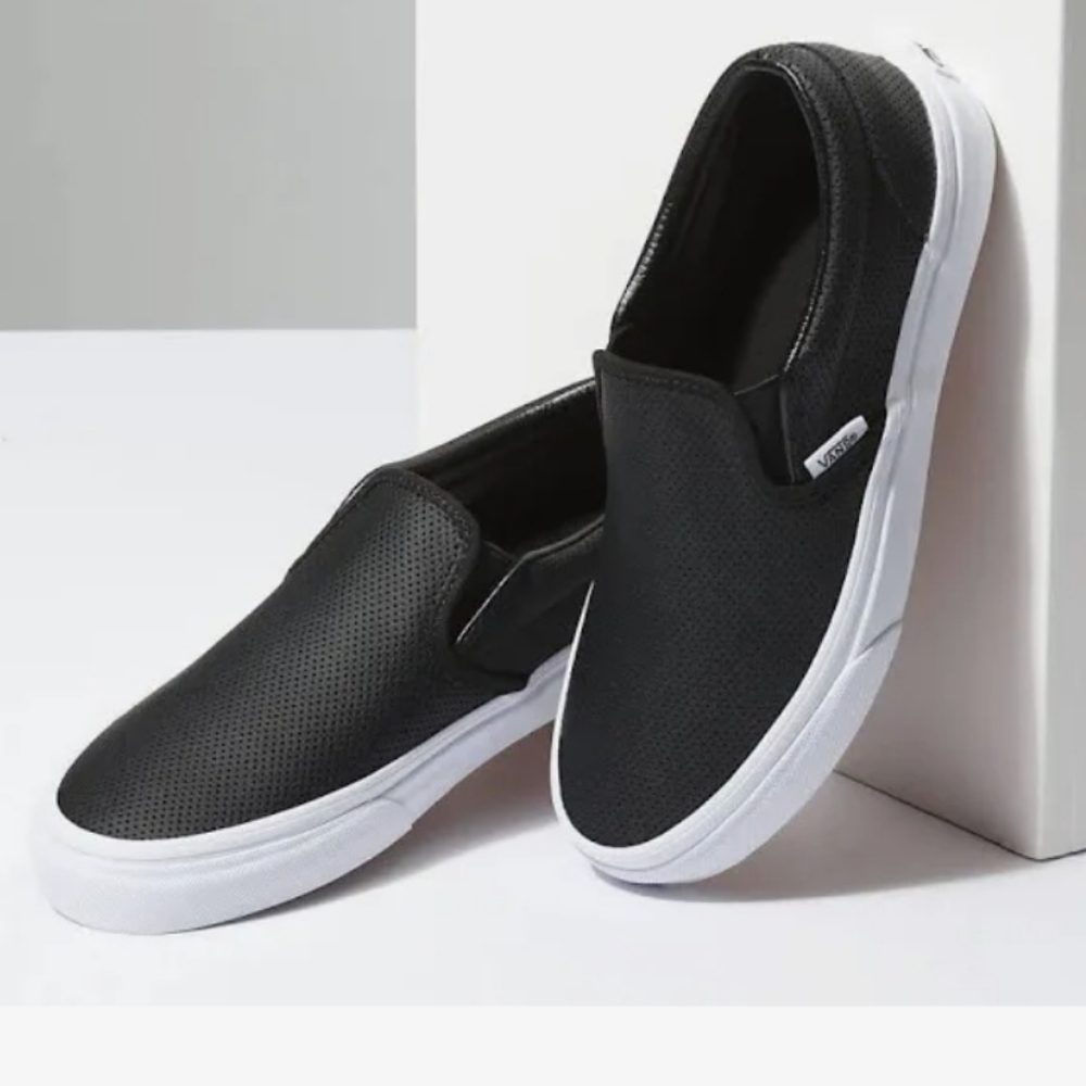 VANS CLASSIC SLIP ONS - Picture 5 of 6